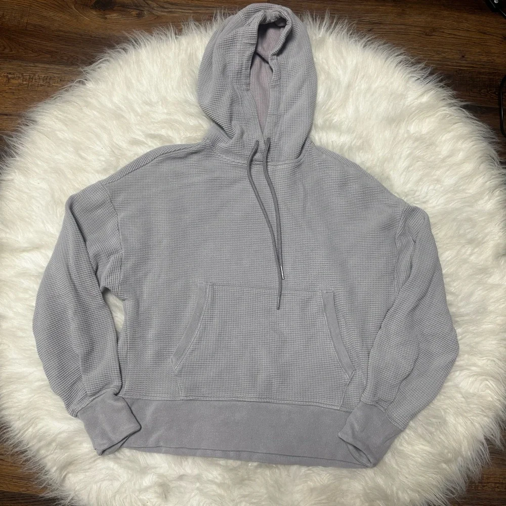 Athleta Balance Waffle Knit Cropped Hoodie in Tinsel Lilac Purple size XS